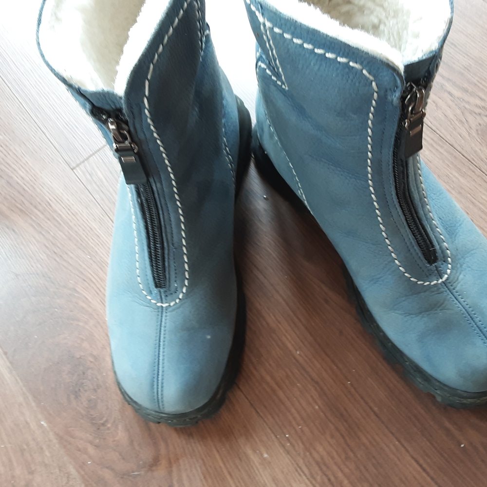 Pajar Teal Front-Zip Sherpa-Lined Winter Boots - Picture 6 of 6
